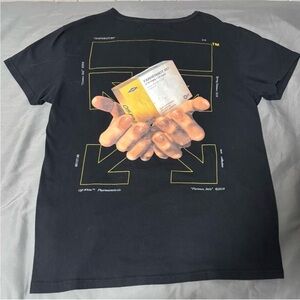 2018 S|S Off-White collection Virgil
Abloh pharmaceutical